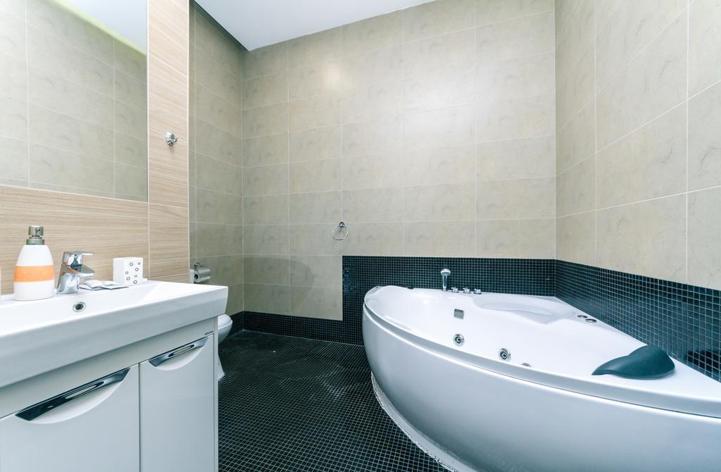 Kreschatik 21 With Terrace 2Br Kiev Exterior foto